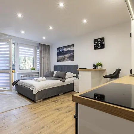 Tatry Prestige Knap By Bookinghost